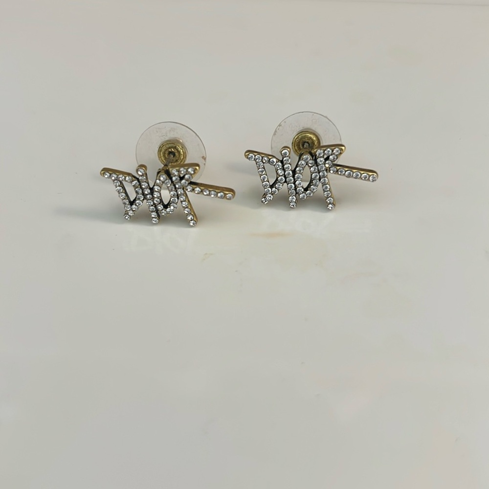 Fashion earrings